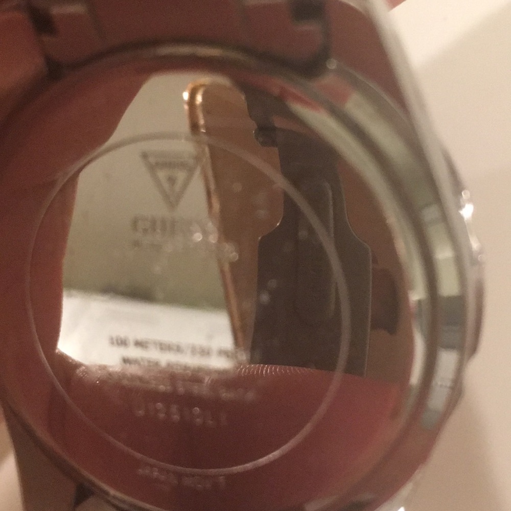 Guess Watch - Picture 3 of 5